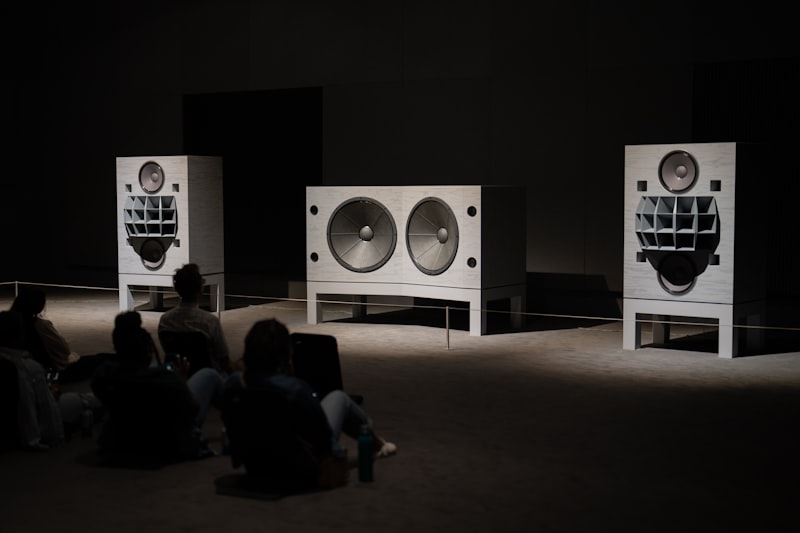 Photo by Olena Kholina on Unsplash — representative image for Red Ruby Art Gallery and Gifts