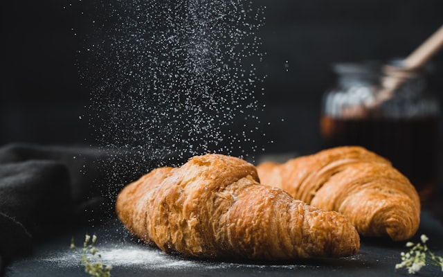 Photo by Mae Mu on Unsplash — representative image for Fat Cat Bakeries