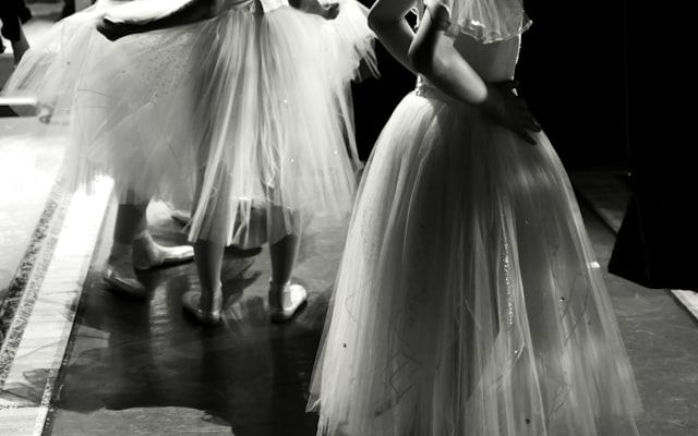 Photo by Kazuo ota on Unsplash — representative image for Line Dance with Carah @THP South