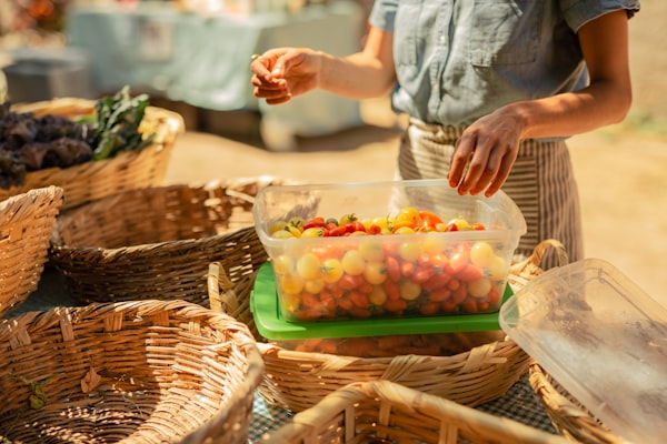 farmers market image