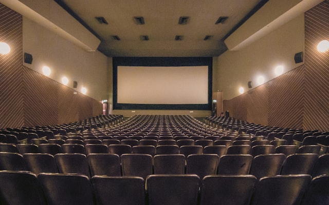 Photo by Houses Cheung on Unsplash β representative image for Museum of Discovery and Science