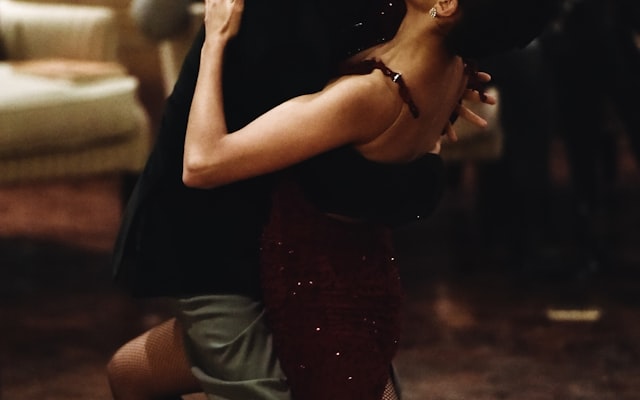 Photo by Preillumination SeTh on Unsplash — representative image for La Rumba